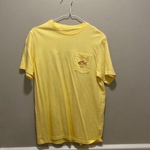 Vineyard vines pocketed t-shirt